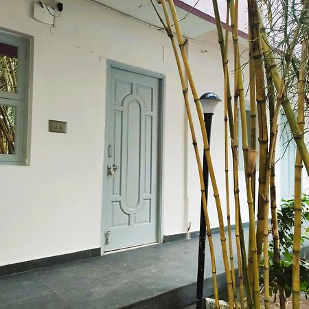 The Well Beach Side Guest House Auroville Exterior photo